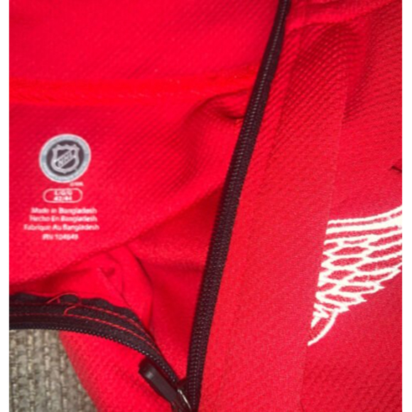 NHL Official Licensed Detroit Red Wings Hockey, 1/2 Zip, LS Pullover Large 44 - Picture 5 of 5